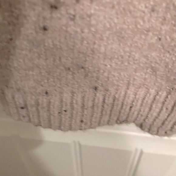 Old Navy sift pink long sweater. - Picture 10 of 11